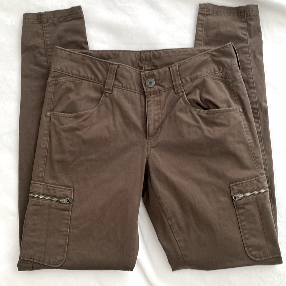 Athleta Cargo Pant, Brown, Size 6